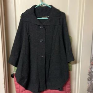 Croft& Barrow Women’s Sweater Poncho Size L/ XL Button Up